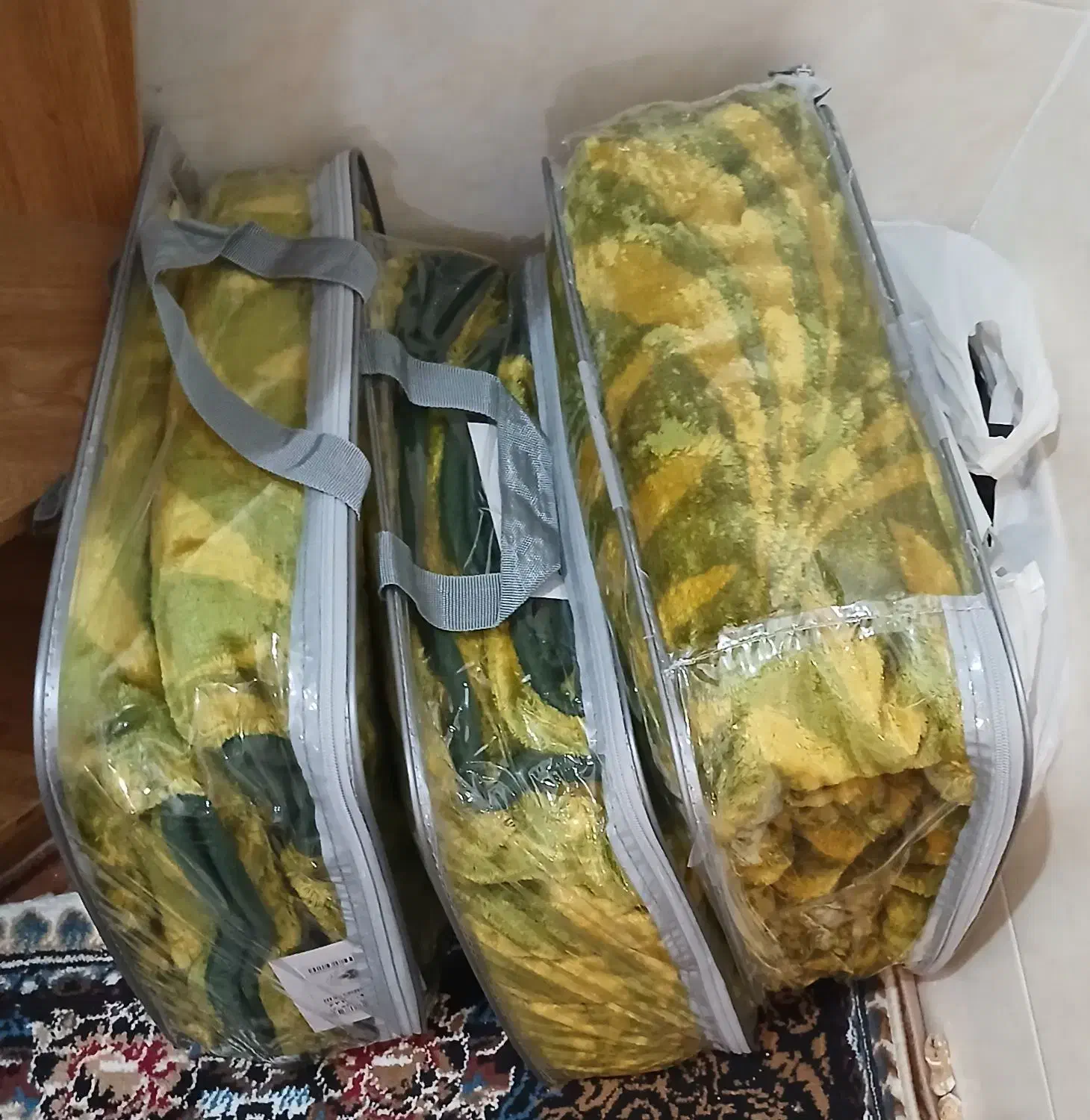 پتو تکنفره ۴فصل گلبافت|رختخواب، بالش، پتو|بندر ماهشهر, |دیوار