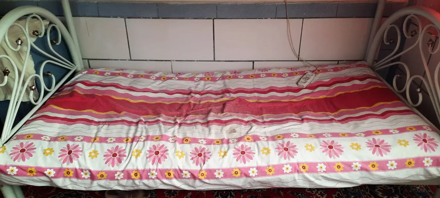 تخت خواب یک نفره|تخت و سرویس خواب|شهرکرد, |دیوار