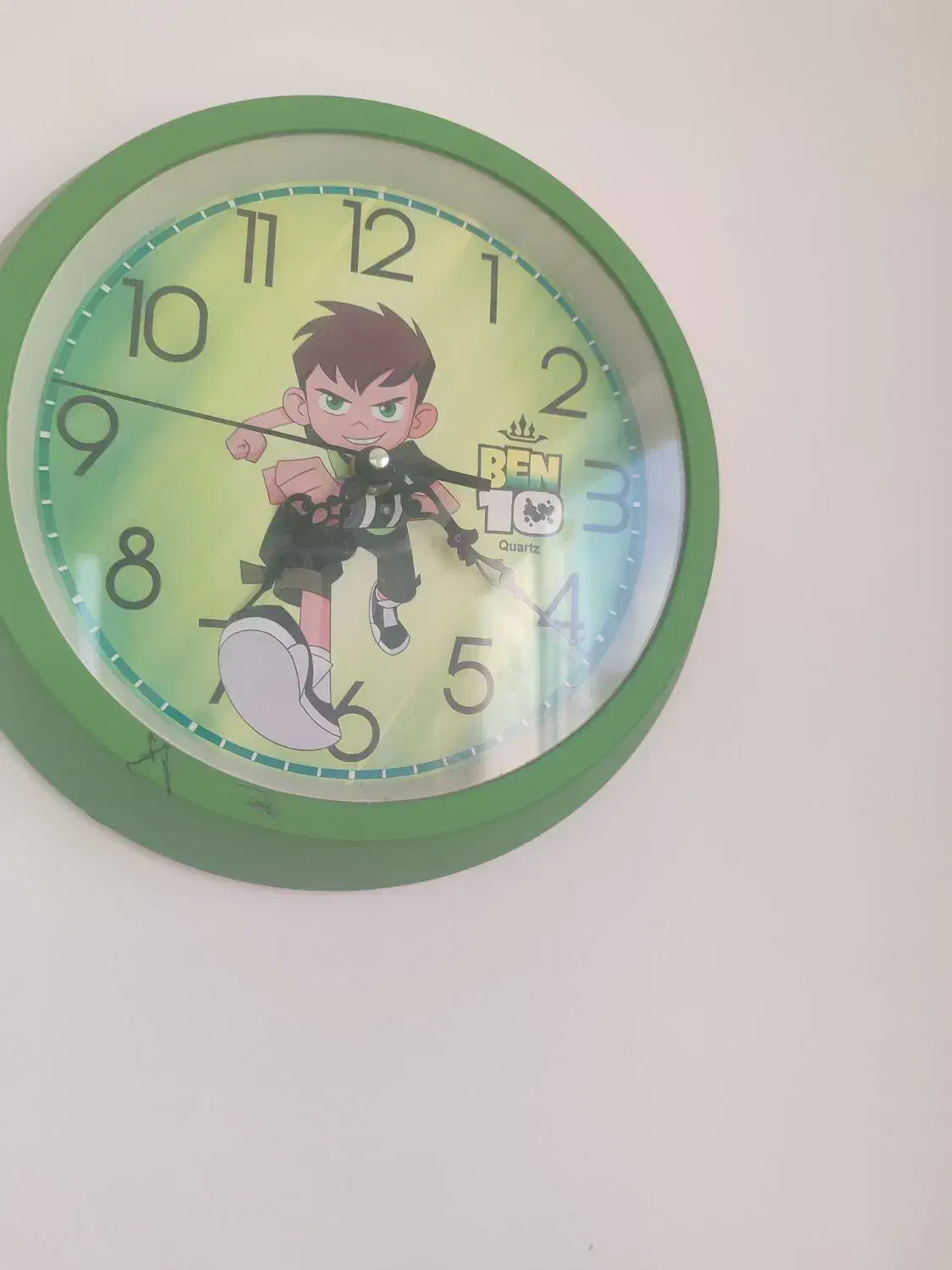 مبل و ساعت و گیتار کودک|تخت و صندلی بچه|نیشابور, کوی فرهنگیان|دیوار