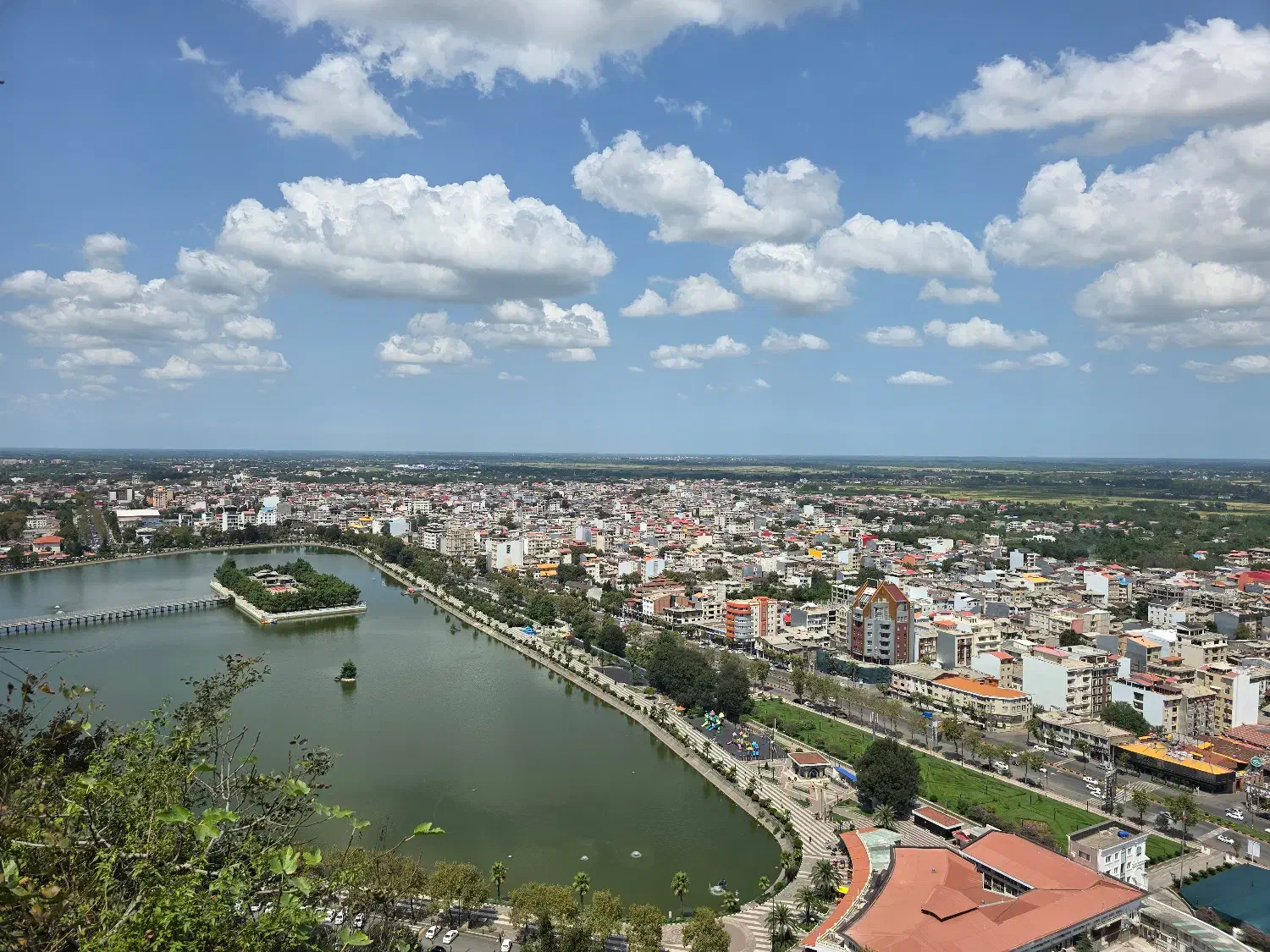 کد ۰۴۶ اجاره  فوری زمین ۱،۱۰۰ متری داخل شهر|اجارهٔ دفتر صنعتی، کشاورزی، تجاری|لاهیجان, کوی خزر|دیوار