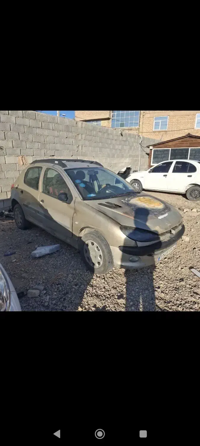 206 تصادفی|خودرو سواری و وانت|خمینی‌شهر, |دیوار