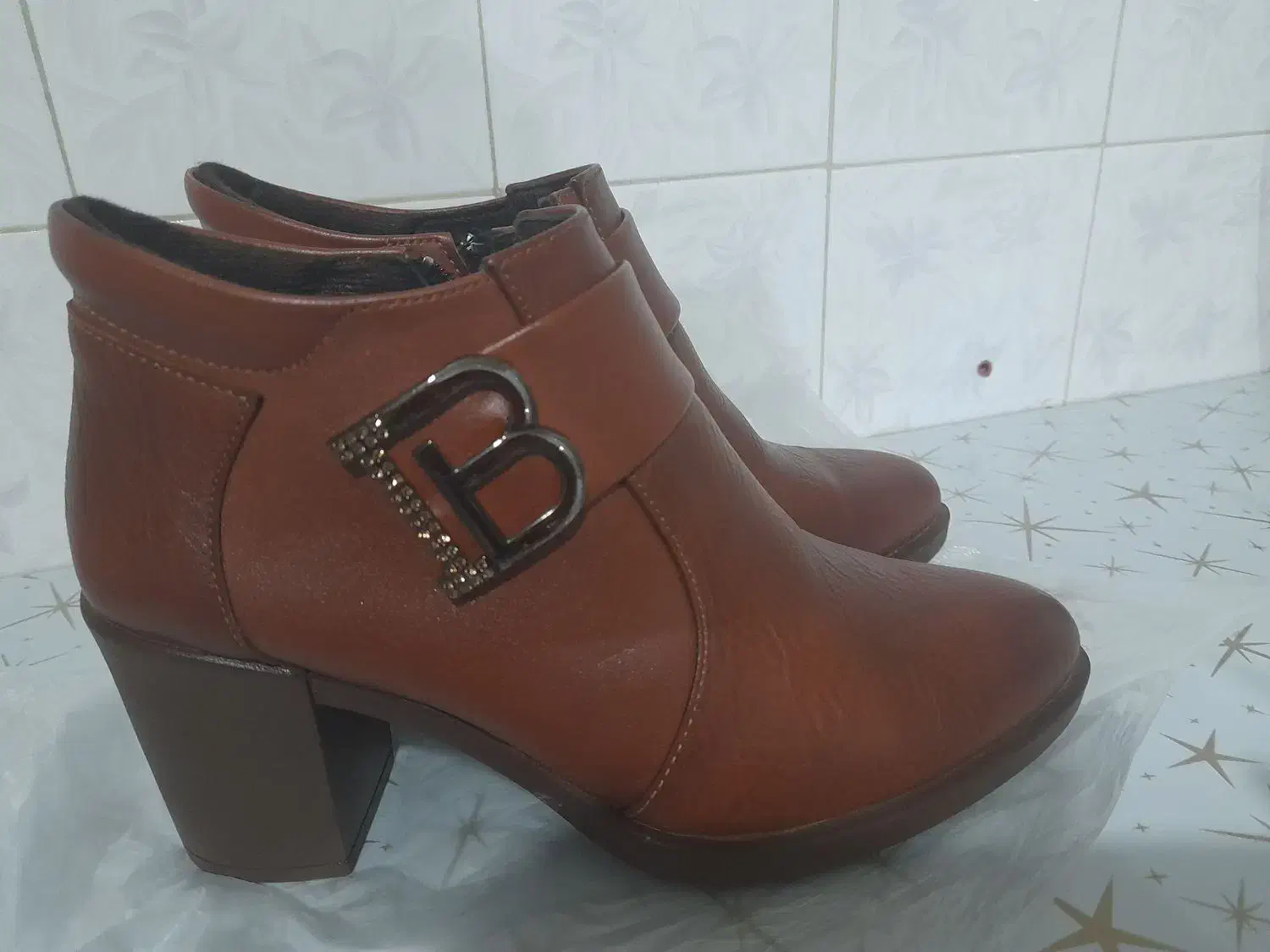 کفش|کیف، کفش، کمربند|ملایر, |دیوار