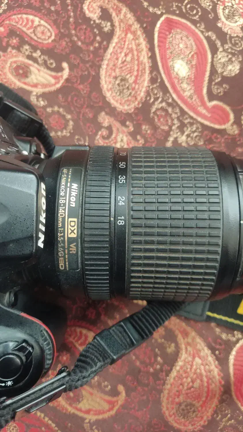 دوربین نیکون D7200 با لنز ۱۸-۱۴۰ درحد نو|دوربین عکاسی و فیلمبرداری|شیراز, دروازه قران|دیوار