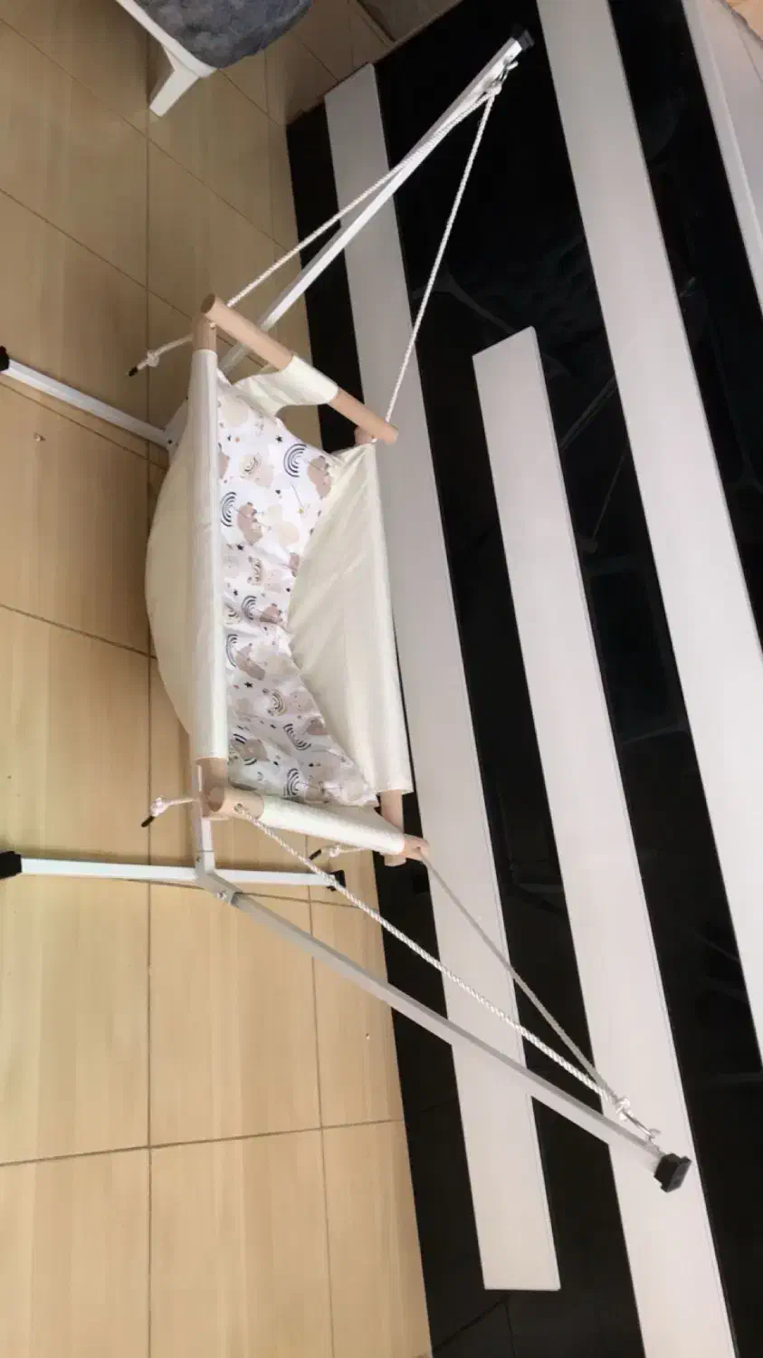 گهواره( ننی)|اسباب و اثاث بچه|تبریز, |دیوار