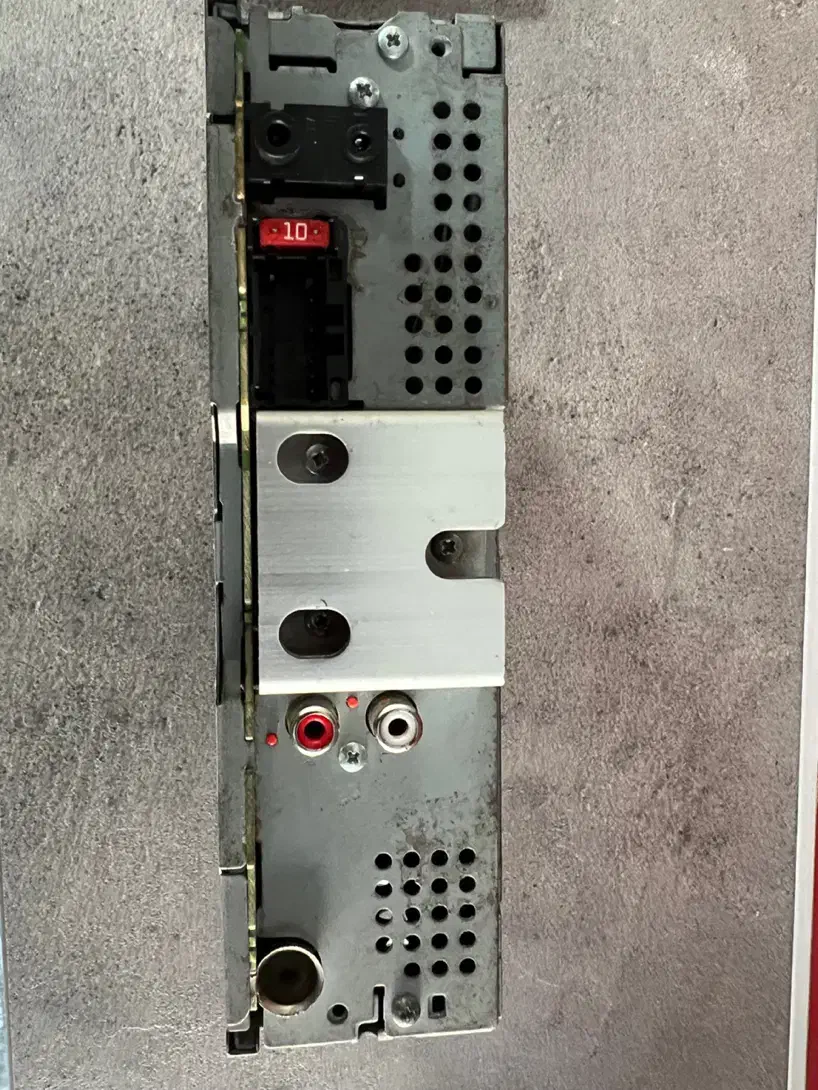 فروش پخش پایونر|قطعات یدکی و لوازم جانبی|شیراز, باغ تخت|دیوار