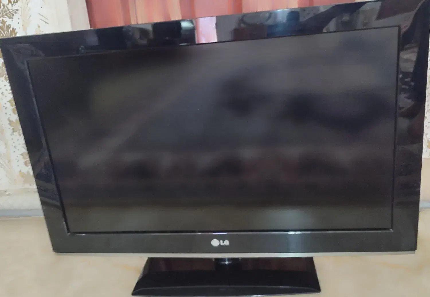 تلویزیون ال سی دی|تلویزیون و پروژکتور|پیشوا, |دیوار