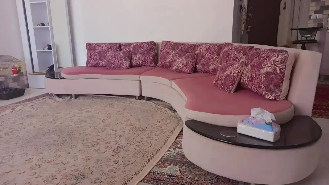 مبل سالم 2 سال استفاده شده|مبلمان خانگی و میز عسلی|شیراز, شهرک مهدی‌آباد|دیوار