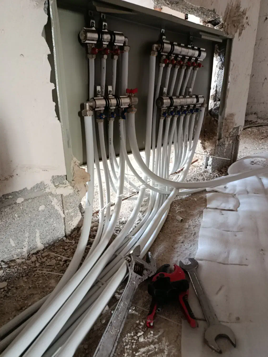 لوله کشی ساختمان|خدمات پیشه و مهارت|اهر, |دیوار