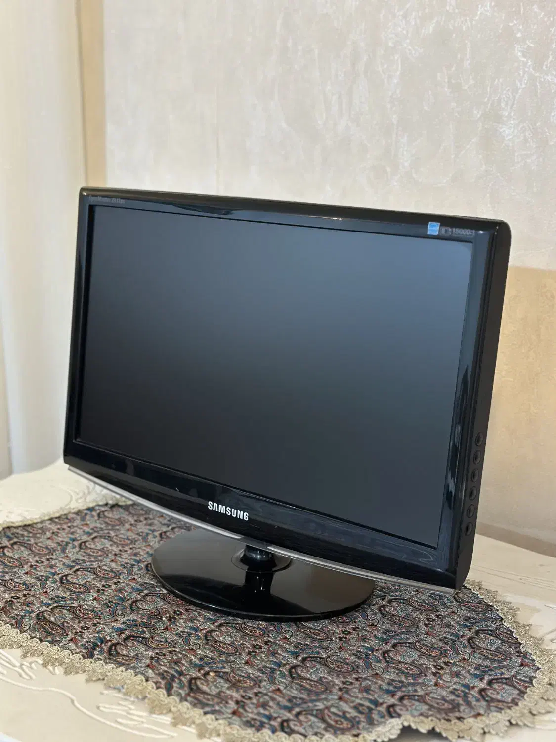 کیس + نمایشگر LCD|رایانه رومیزی|قرچک, شهرک طلائیه|دیوار