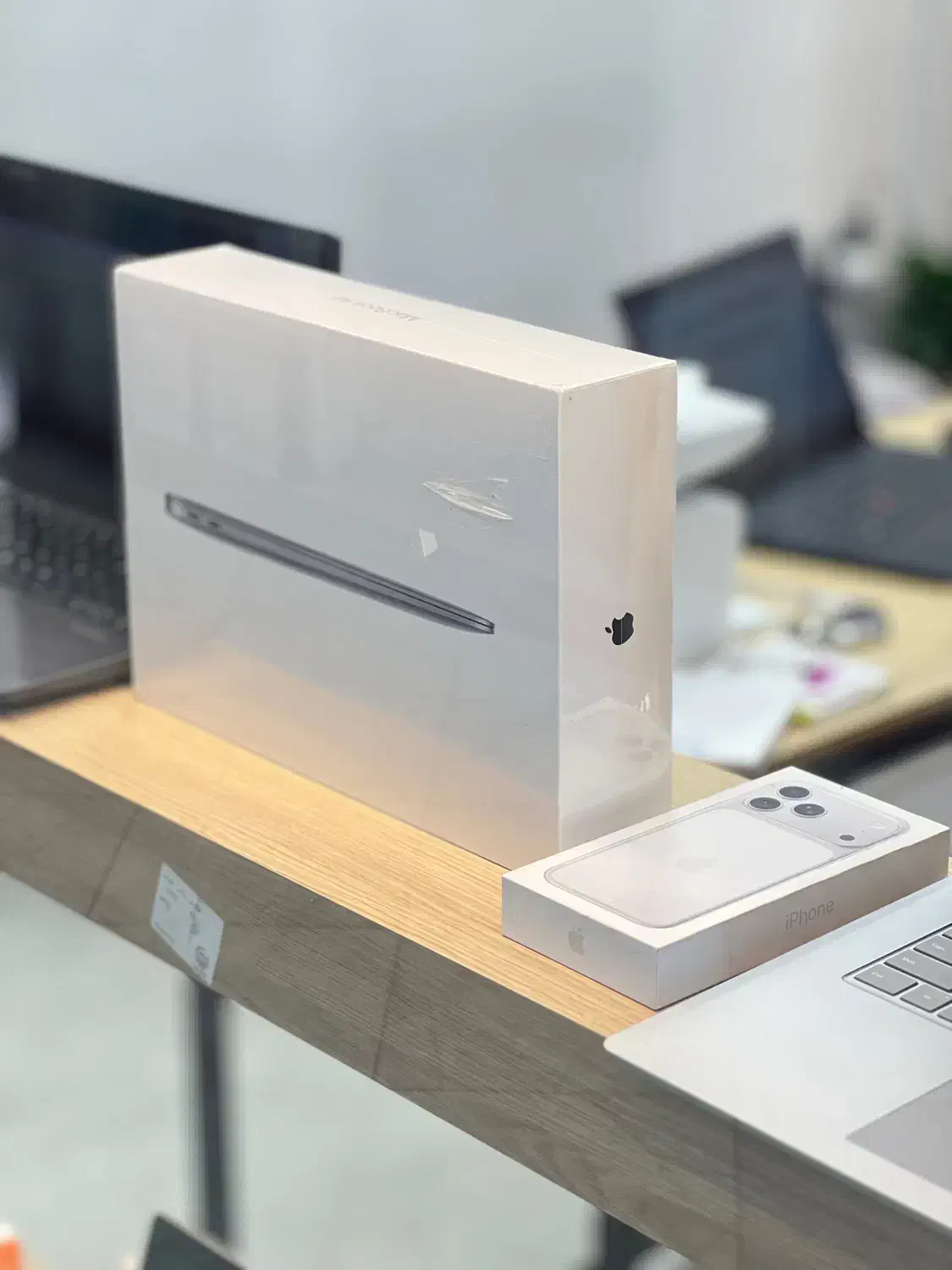 مک بوک ایر M1 با ۱۸ ماه گارانتی|رایانه همراه|تبریز, |دیوار