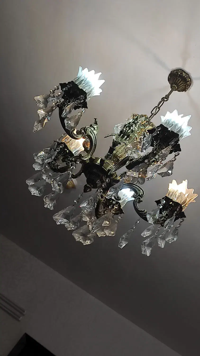 لوستر|لوستر و چراغ آویز|قم, انسجام|دیوار