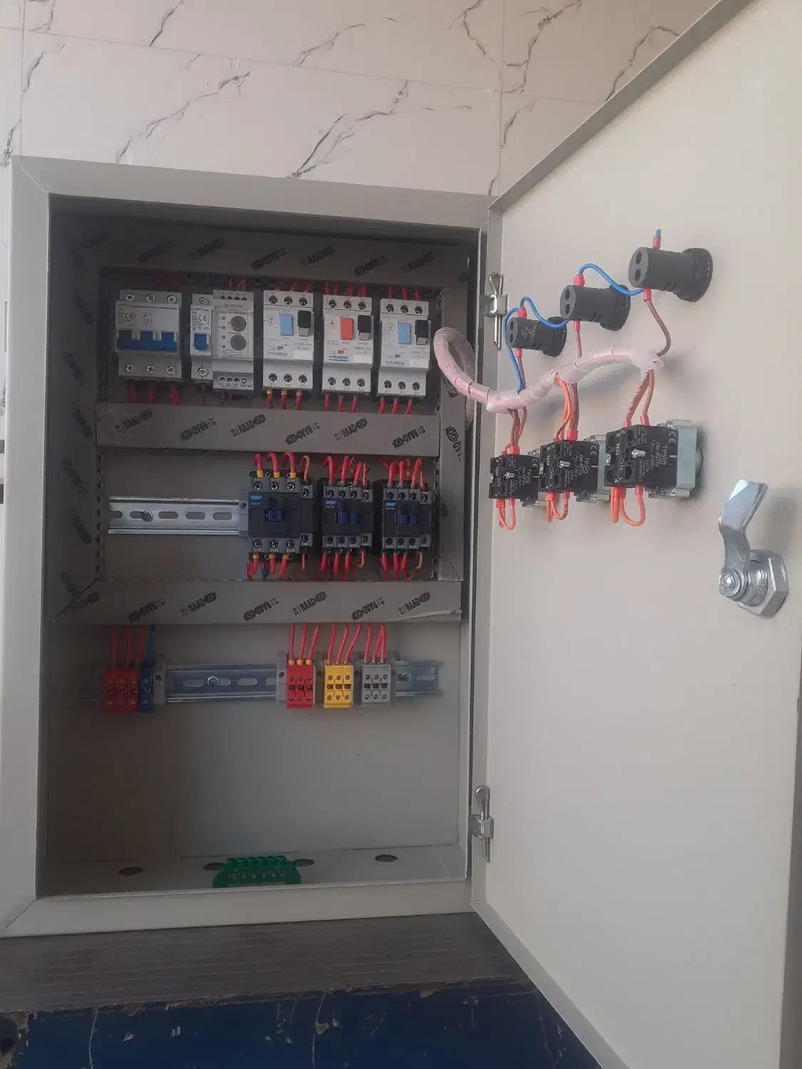 تابلو برق صنعتی ساختمانی خدماتی کشاورزی کنتوری|مصالح و تجهیزات ساختمان|شاهینشهر, گرگاب|دیوار