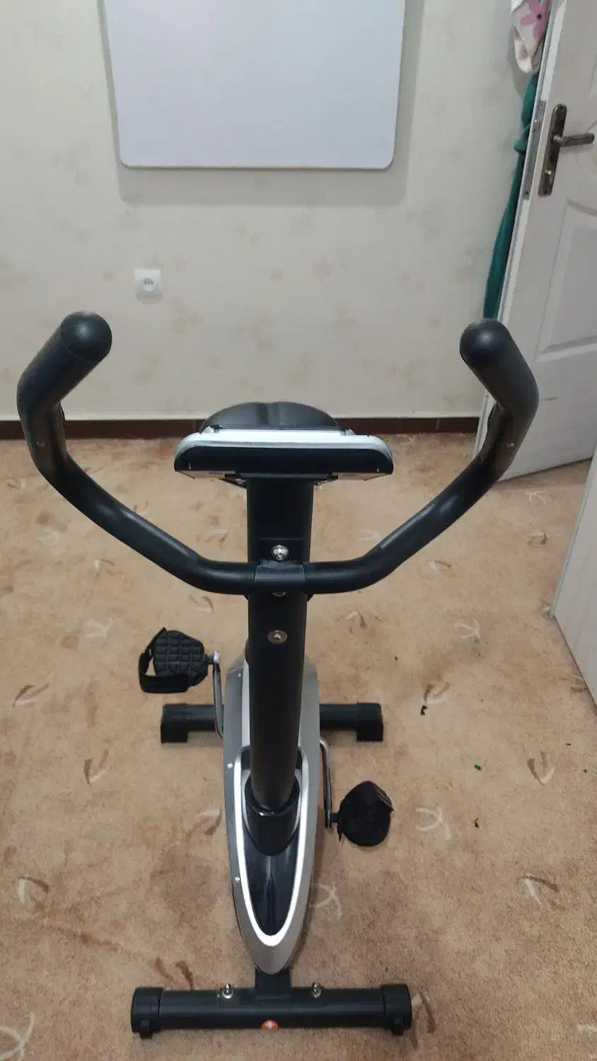 دوچرخه ثابت خانگی نو|تجهیزات ورزشی|بندر ماهشهر, |دیوار