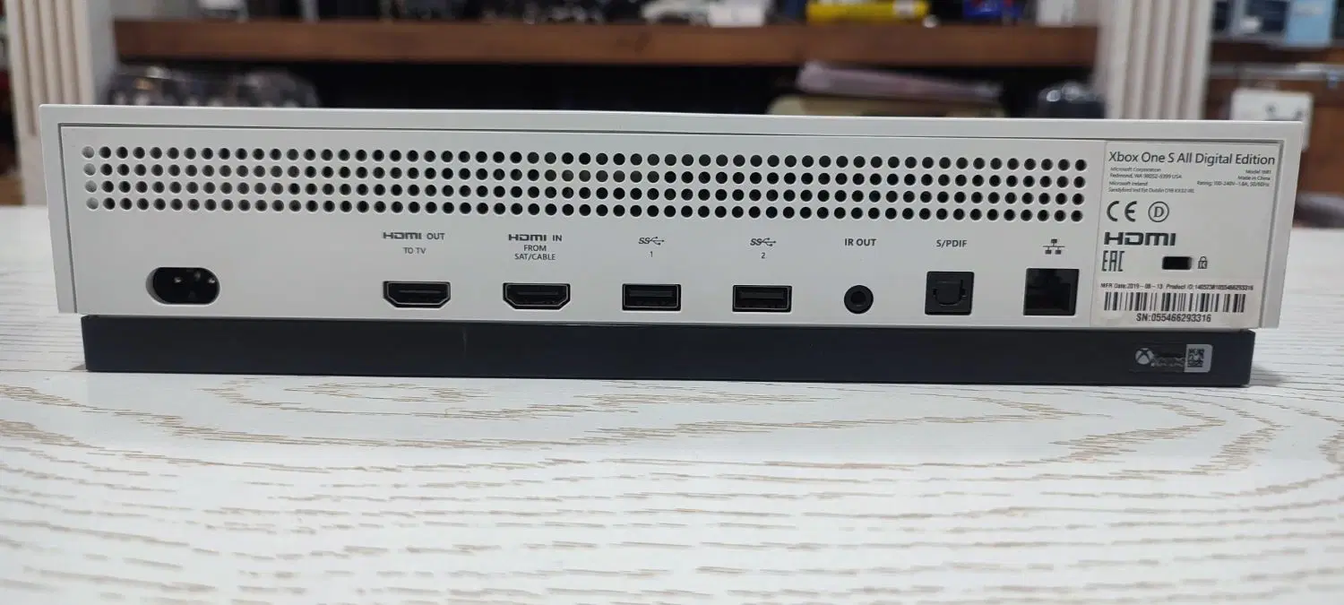 Xbox series One S|کنسول، بازی ویدئویی و آنلاین|مشهد, فرهنگیان (شهرک غرب)|دیوار