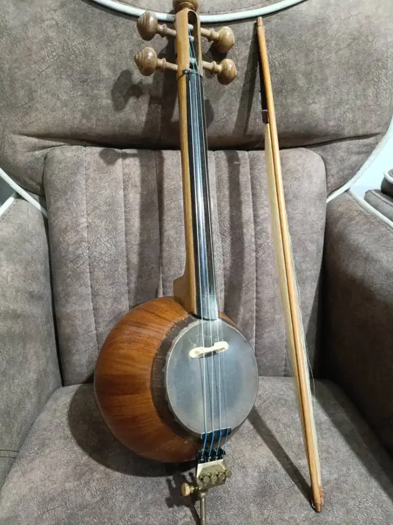 ساز کمانچه|سازهای سنتی|تنکابن, |دیوار