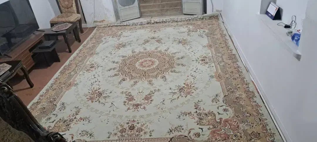 فروش سه تخته فرش سالم و یه مبل الی|فرش|شیراز, پانصد دستگاه ارتش|دیوار