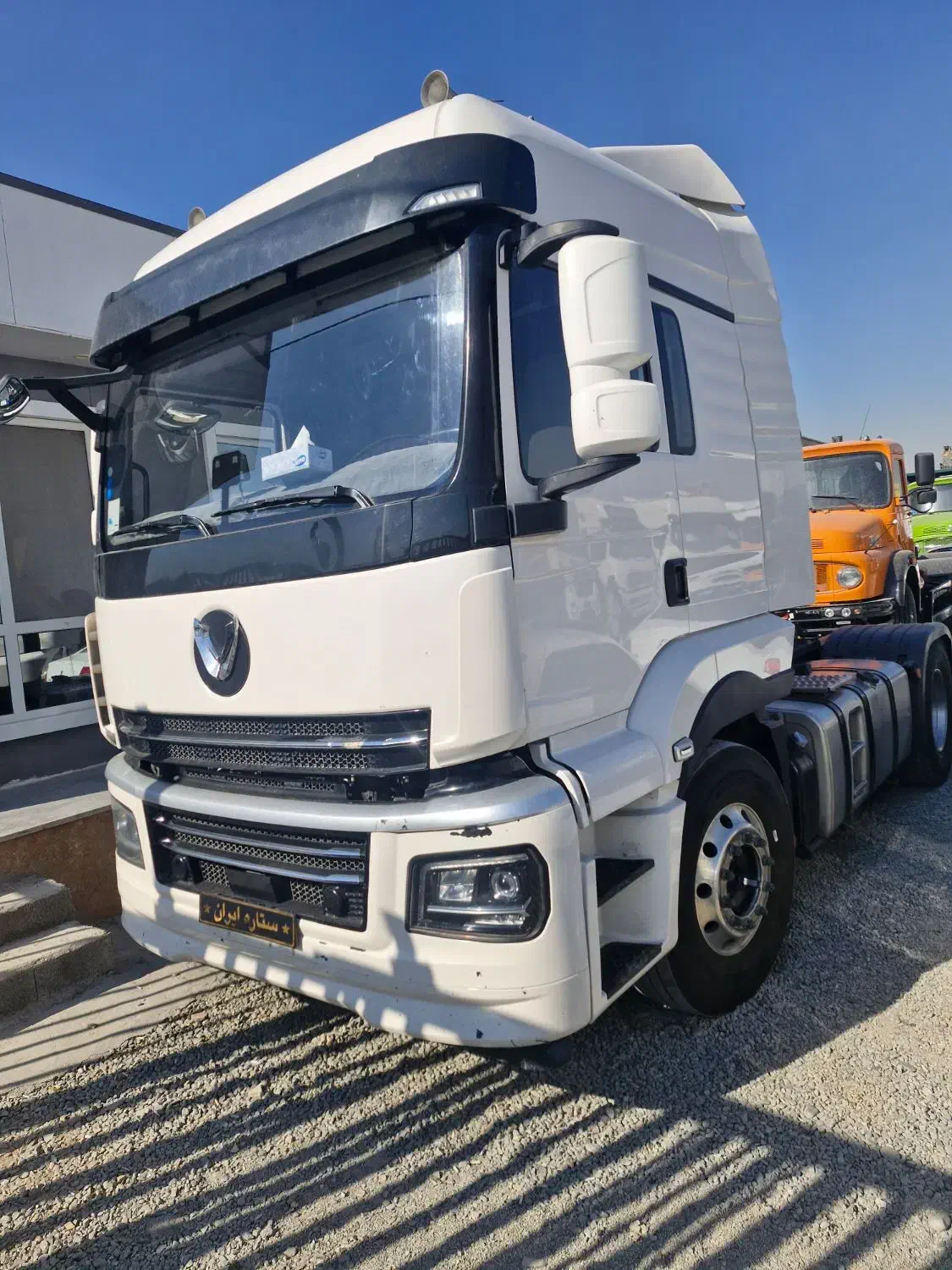 کشنده ویرا|خودرو سنگین|اسلام‌شهر, ملک‌آباد|دیوار