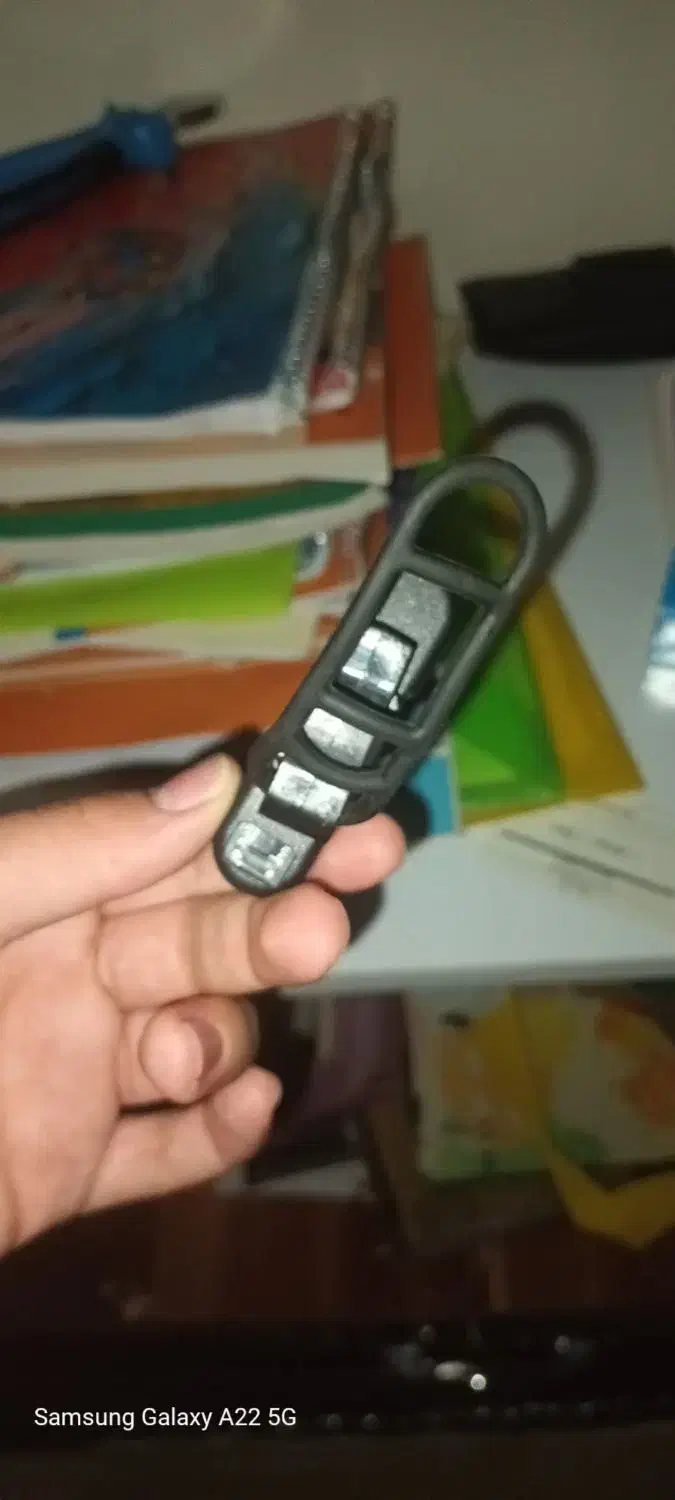 چراغ پلیسی|لامپ و چراغ|شاهین‌شهر, شهرک سایت|دیوار