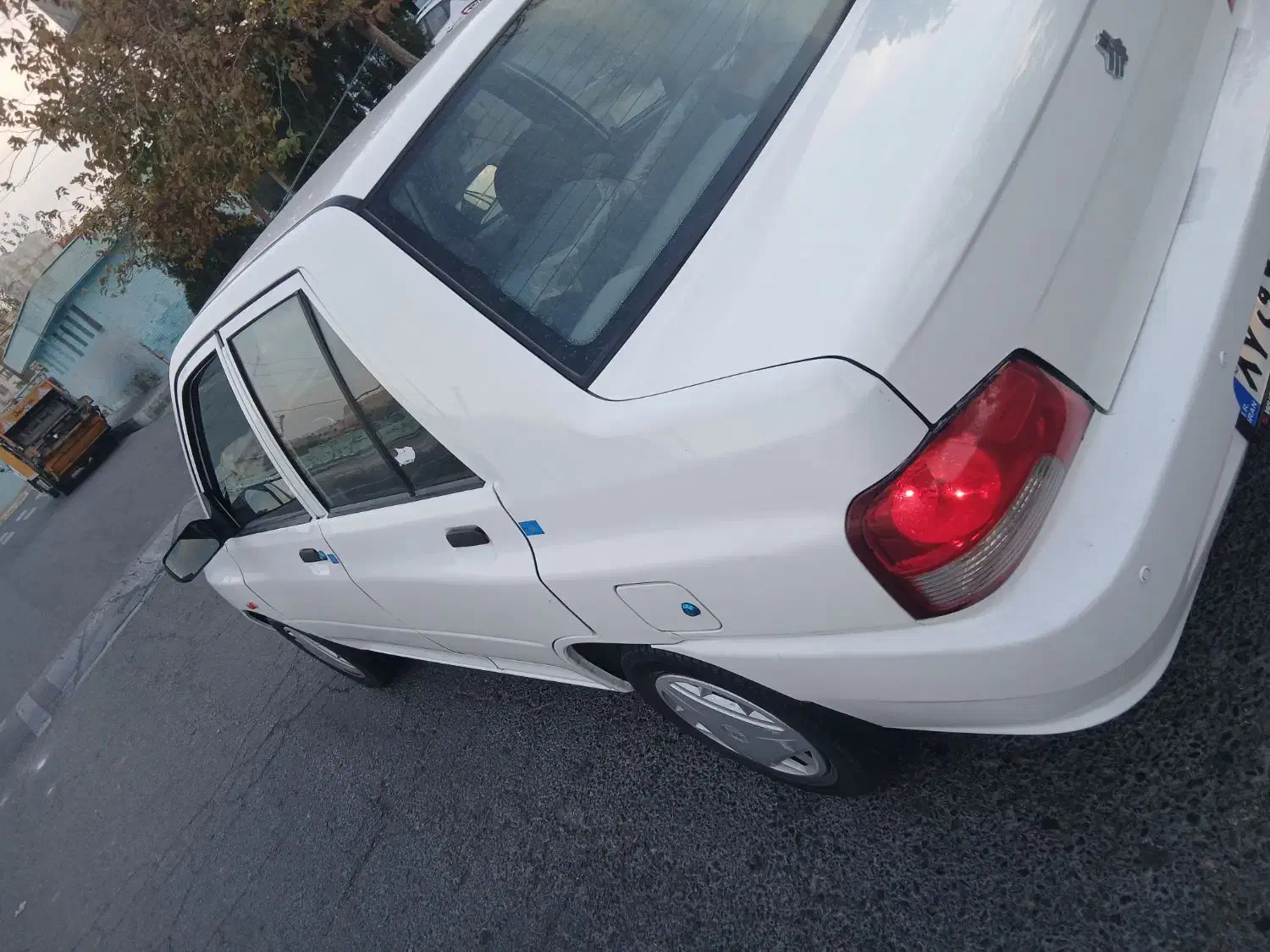 پراید۹۸ استثنایی در حد صفر|خودرو سواری و وانت|تهران, خزانه|دیوار