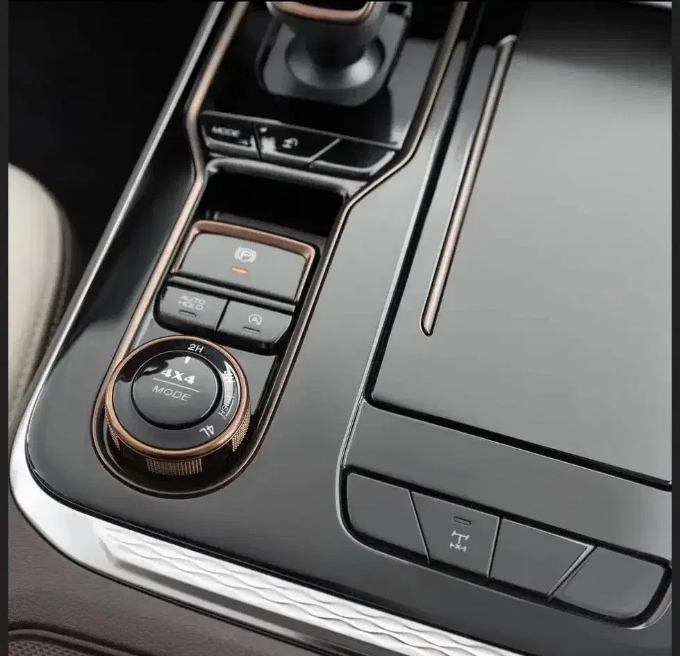 نیسان ترا / ارم خودرو|خودرو سواری و وانت|شیراز, ریشمک|دیوار