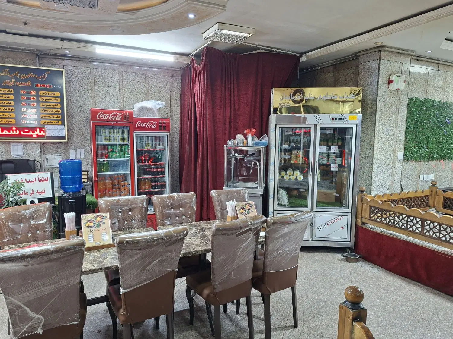 منشی رستوران و سالن کار|استخدام خدمات فروشگاه و رستوران|تهران, والفجر (افسریه)|دیوار