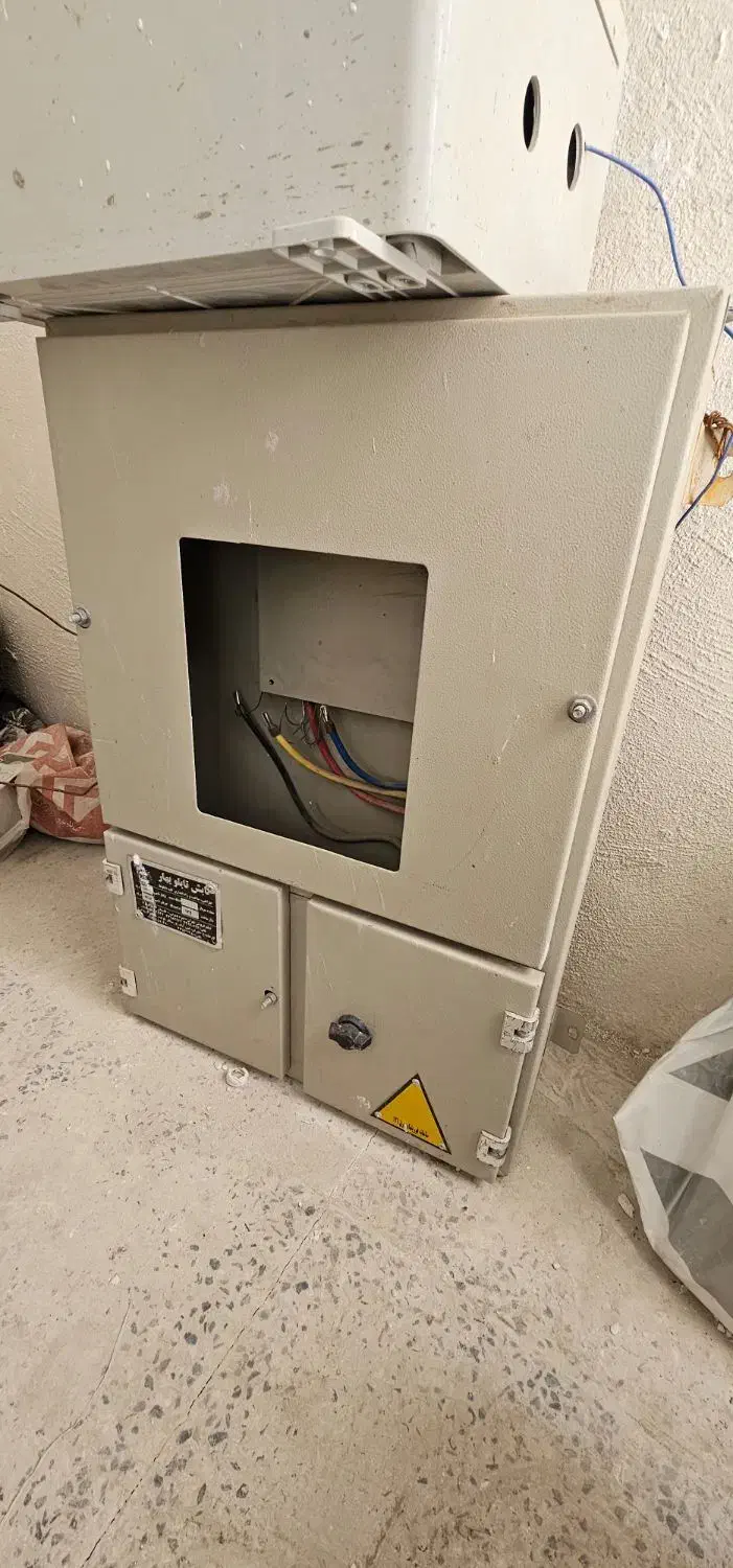 یک عدد بالابر۳فاز و تابلو کنترلر و تابلوکنتور۳فار|مصالح و تجهیزات ساختمان|تهران, سجاد|دیوار