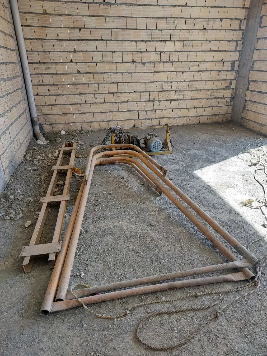 بالابر فروشی|مصالح و تجهیزات ساختمان|کامیاران, |دیوار