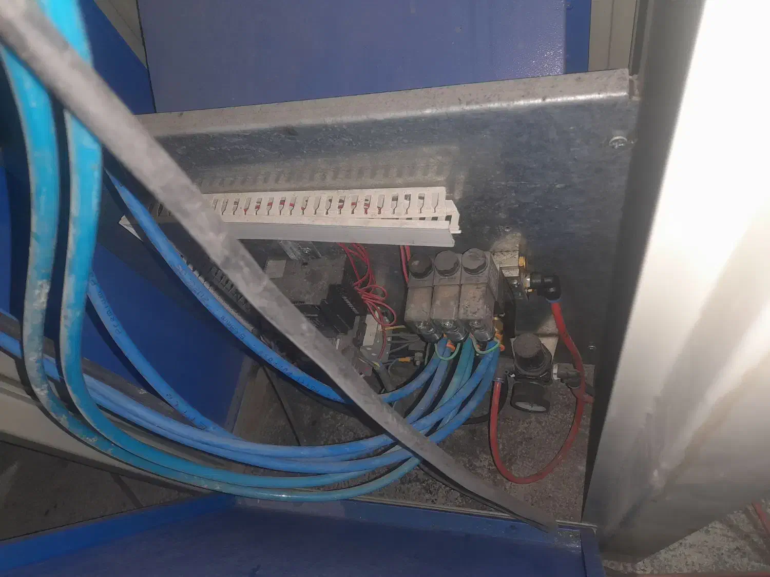 دستگاه درب بند قوطی کنسروی اتومات|ماشین‌آلات صنعتی|قدس, شهر‌قدس|دیوار