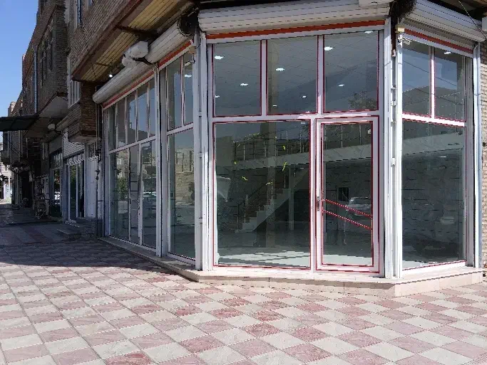 مغازه تجاری نبش|اجارهٔ مغازه و غرفه|سلماس, |دیوار