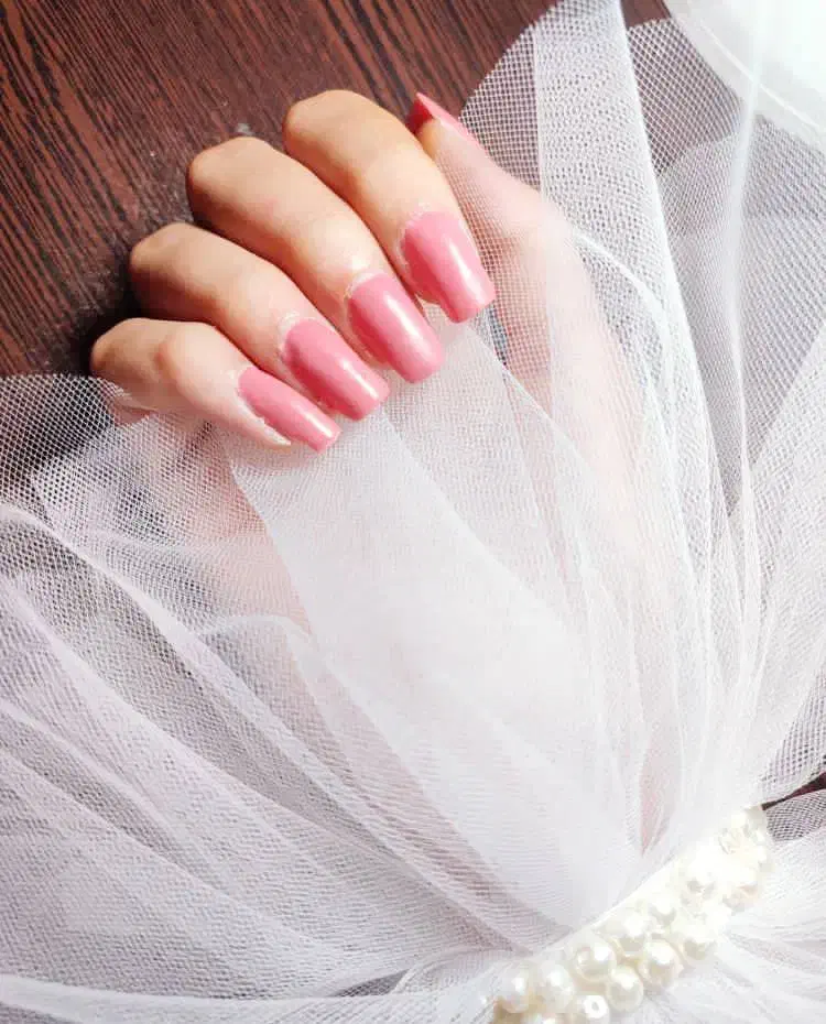 خدمات کاشت ناخن با مدرک تخفیف به مناسبت یلدا|خدمات آرایشگری و زیبایی|قوچان, |دیوار