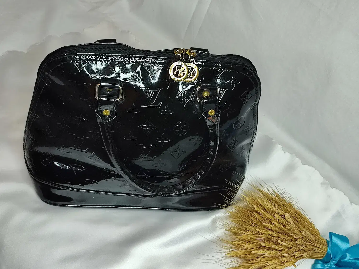 کیف ورنی بزرگ زنانه|کیف، کفش، کمربند|تهران, امام زاده عبدالله|دیوار