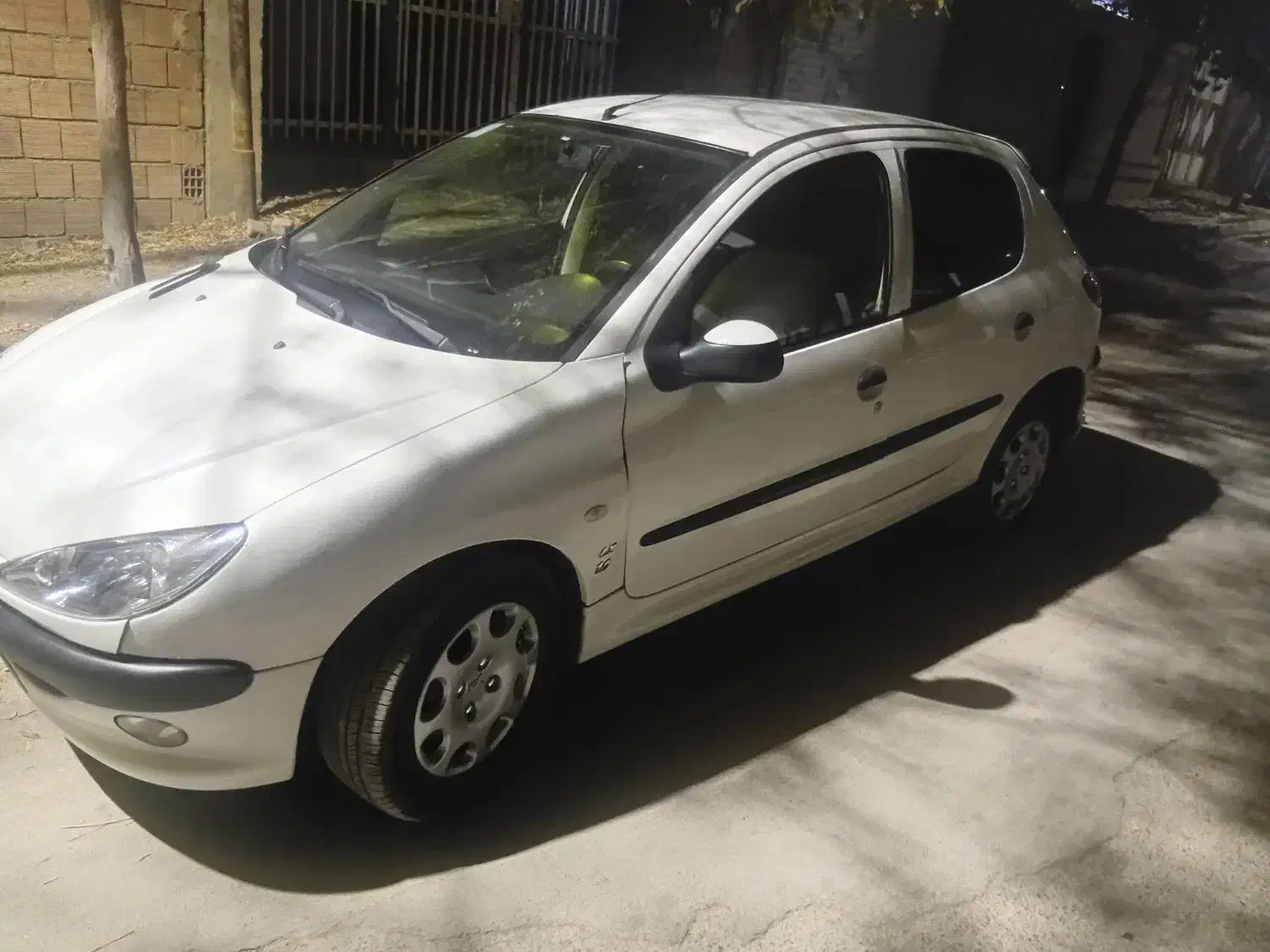 پژو۲۰۶|خودرو سواری و وانت|آشخانه, |دیوار