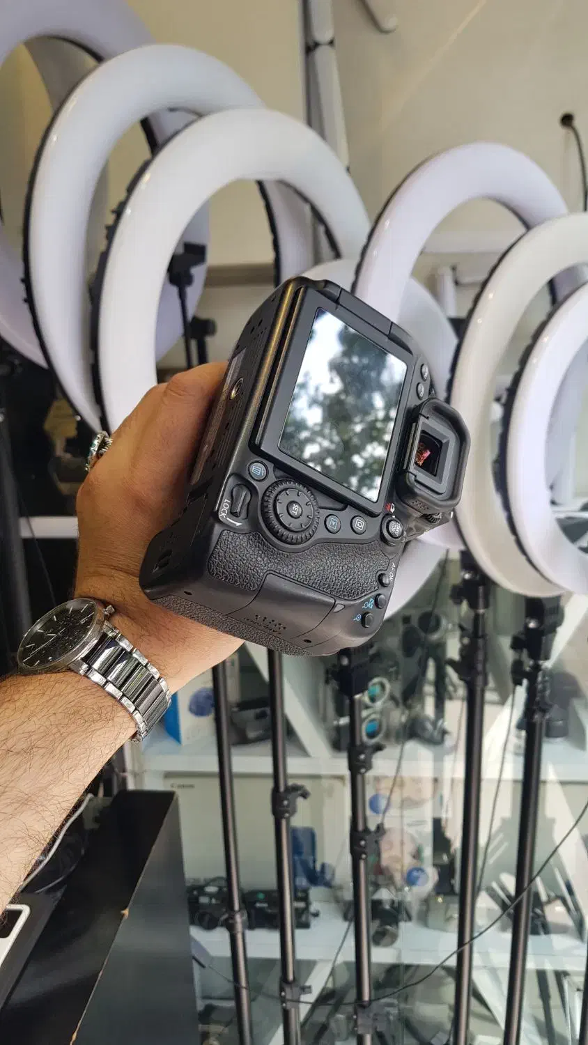 canon 80d|دوربین عکاسی و فیلم‌برداری|مشهد, سراب|دیوار