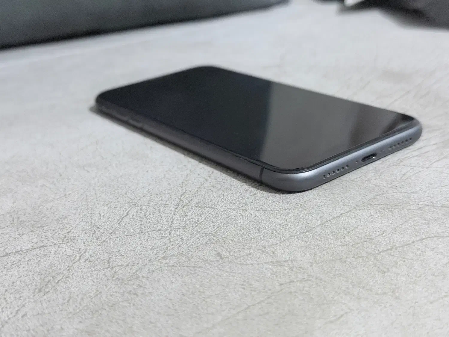 ایفون ۱۱ نرمال ۱۲۸ مشکی دوسیم کارت درحد نو|موبایل|شیراز, مهدی‌آباد|دیوار