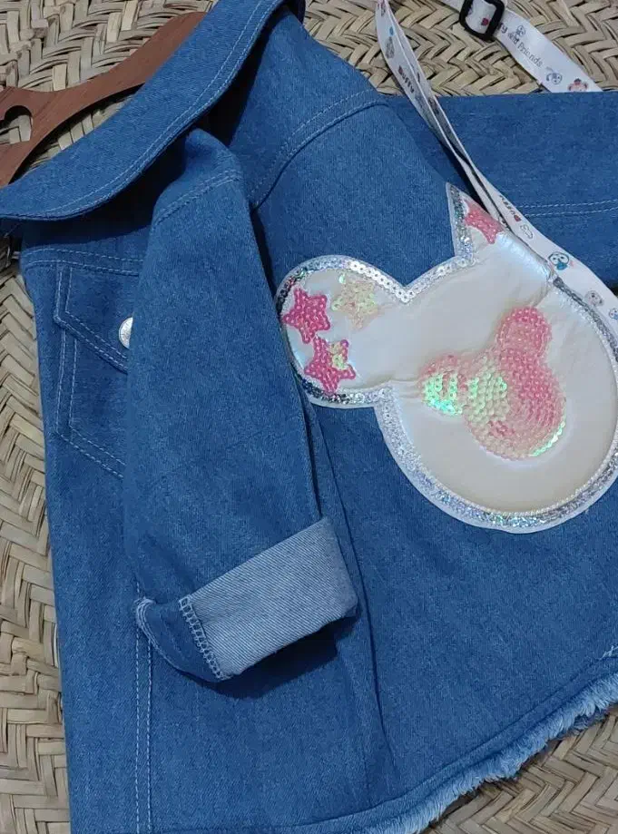 خیاطی|لباس|قائن, |دیوار