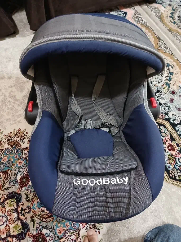 صندلی ماشین کودک|تخت و صندلی بچه|شیراز, ستارخان|دیوار