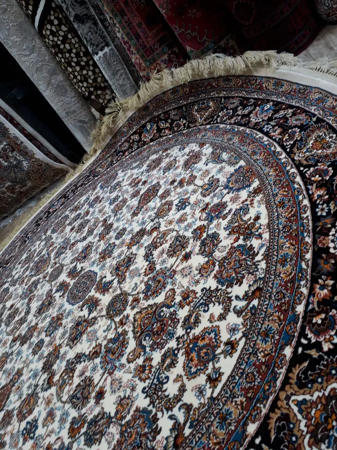 فرش دایره افشان فرش آشپزخانه ۲×۲ سایز ۷۰۰شانه|فرش|تبریز, |دیوار