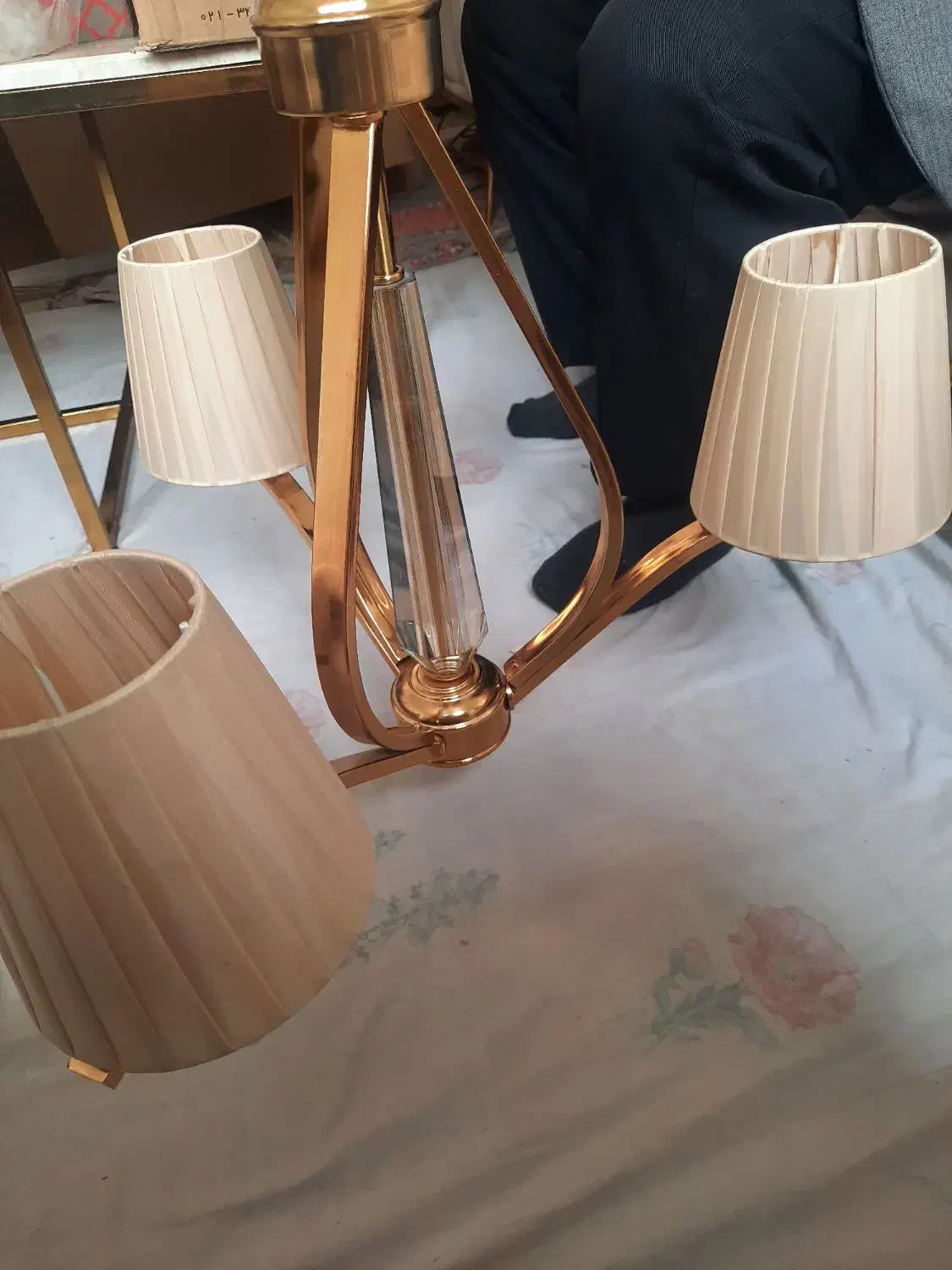 لوسترفرانسوی سه شاخه|لوستر و چراغ آویز|ری, جوانمرد قصاب|دیوار