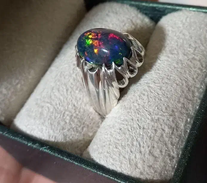 انگشتر اپال پایه فدیوم|جواهرات|تهران, دولتخواه جنوبی|دیوار