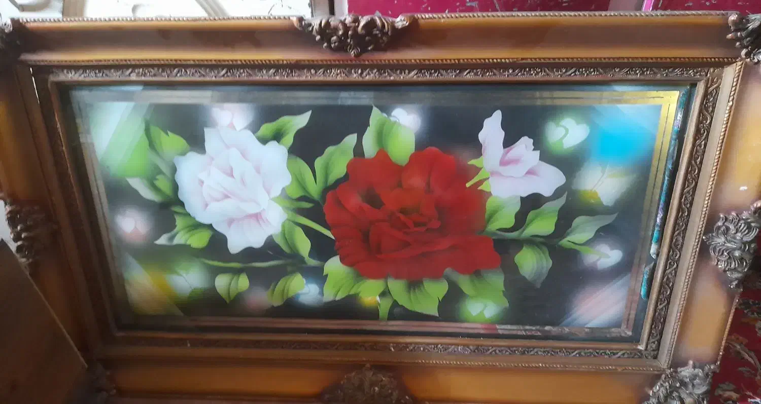 یک قاب گل به فروش می‌رسد|تابلو، نقاشی، عکس|ایوان, |دیوار