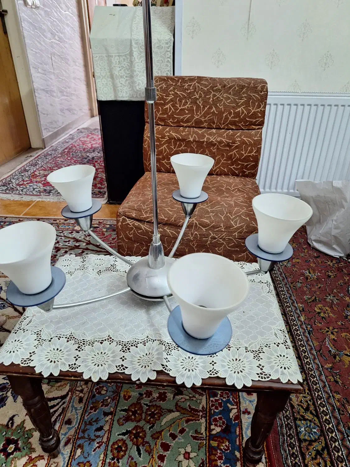 لوستر نو قدیمی عتیقه|لوستر و چراغ آویز|صدرا-فارس, فاز ۱|دیوار