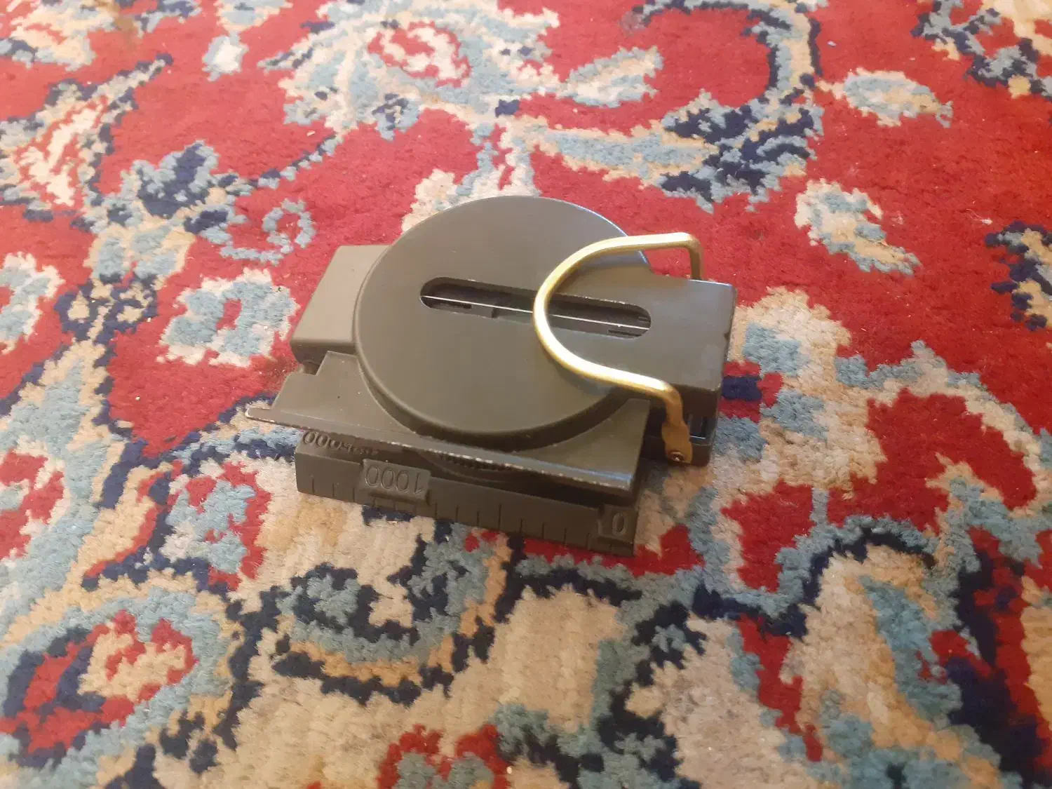 قطبنما|کلکسیون و سرگرمی|نجفآباد, باغ ملی|دیوار