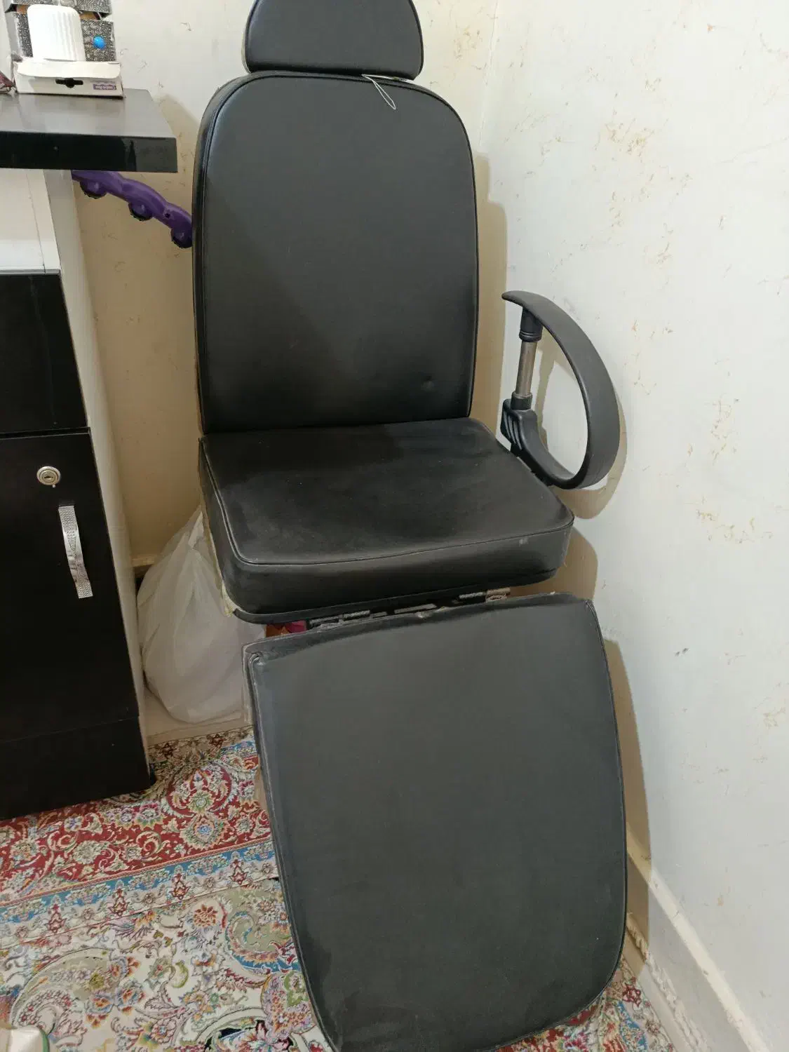 صندلی مخصوص سالن|آرایشگاه و سالنهای زیبایی|کارون, |دیوار