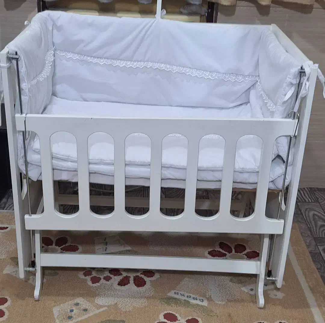 تخت نوزاد|اسباب و اثاث بچه|بندرعباس, |دیوار