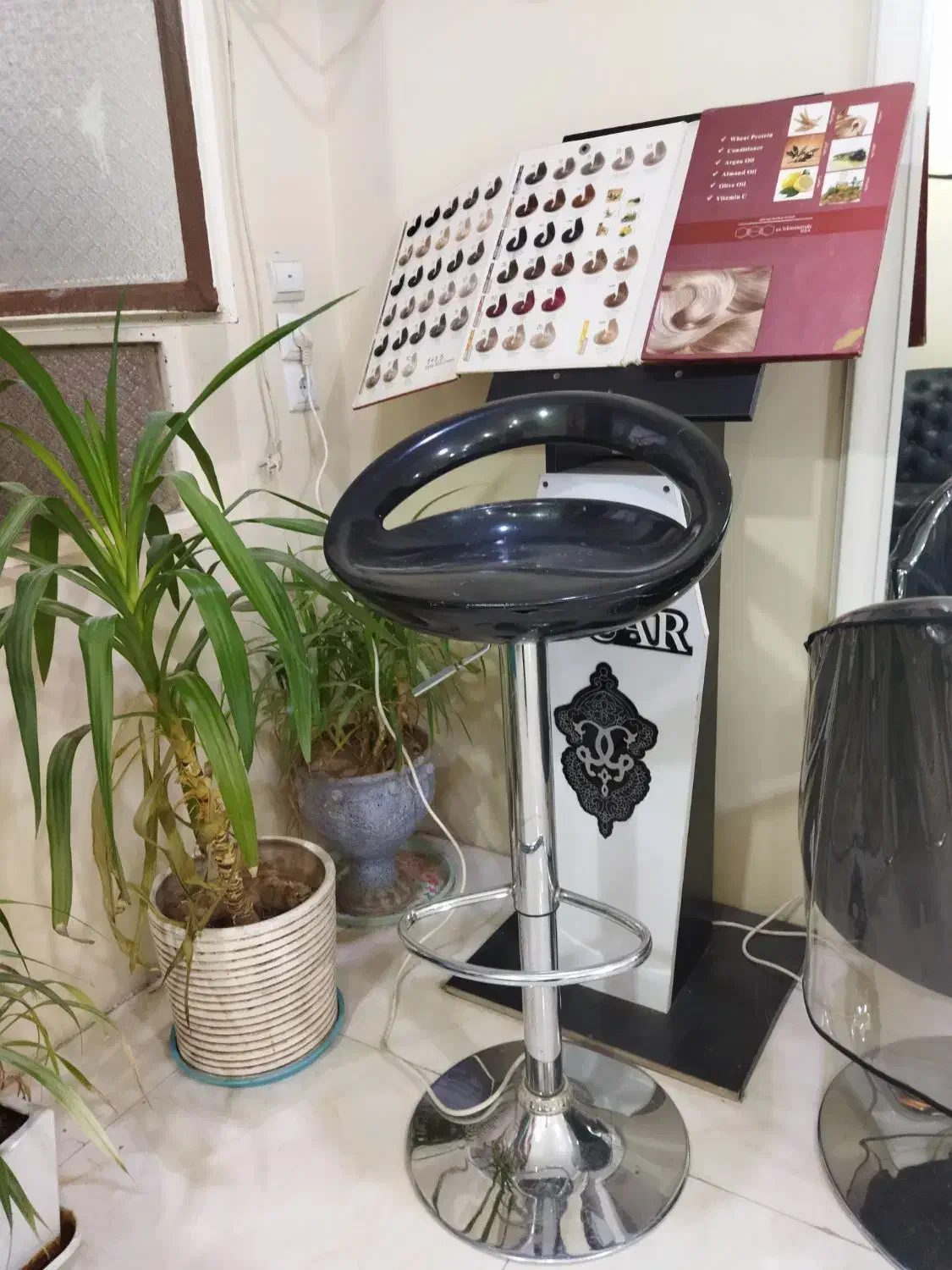 وسایل فروشی میز آینه صندلی|صندلی و نیمکت|ایذه, |دیوار