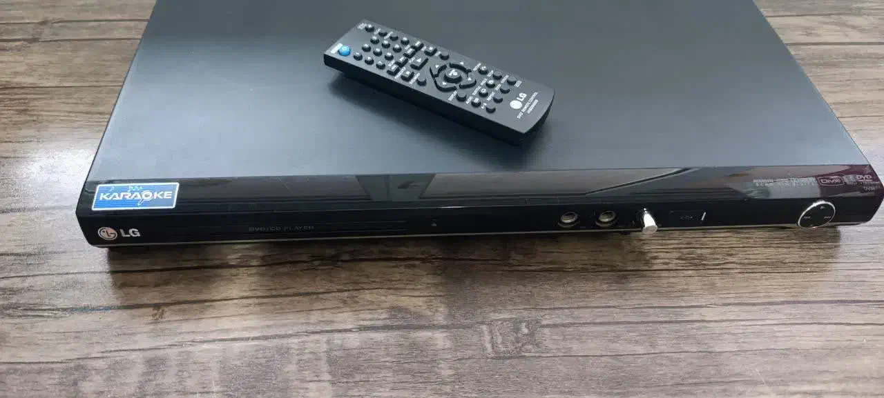 ویدیو دی وی دی و ویدیو وی اچ اس|پخشکننده DVD و ویدیو|قم, چهار امامزاده|دیوار