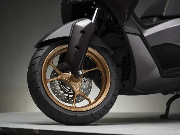 Yamaha NMAX Tech MAX 1404 صفر|موتورسیکلت|تهران, دارآباد|دیوار