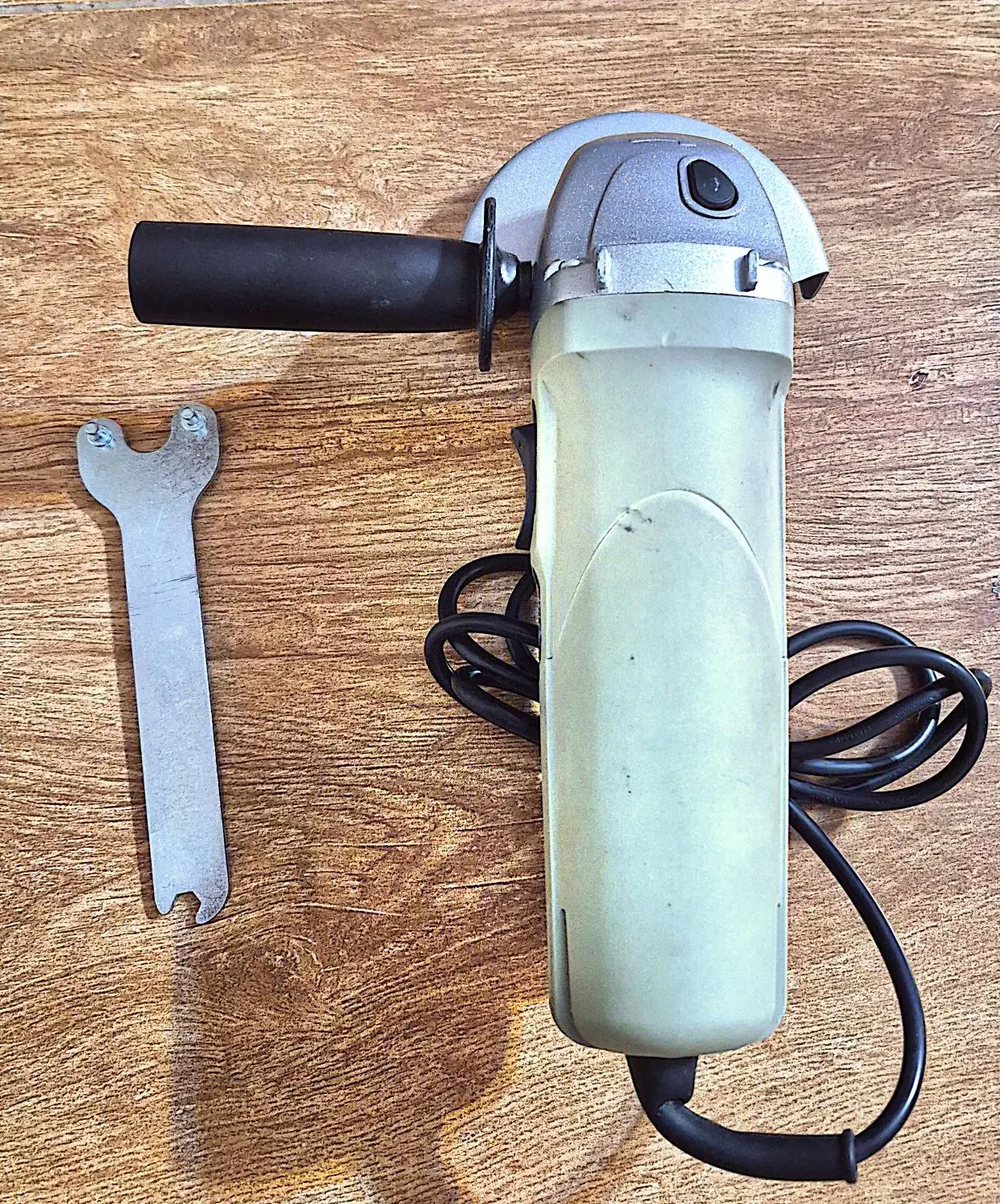 سنگ جت برقی|ابزارآلات|شاهین‌شهر, فدک|دیوار