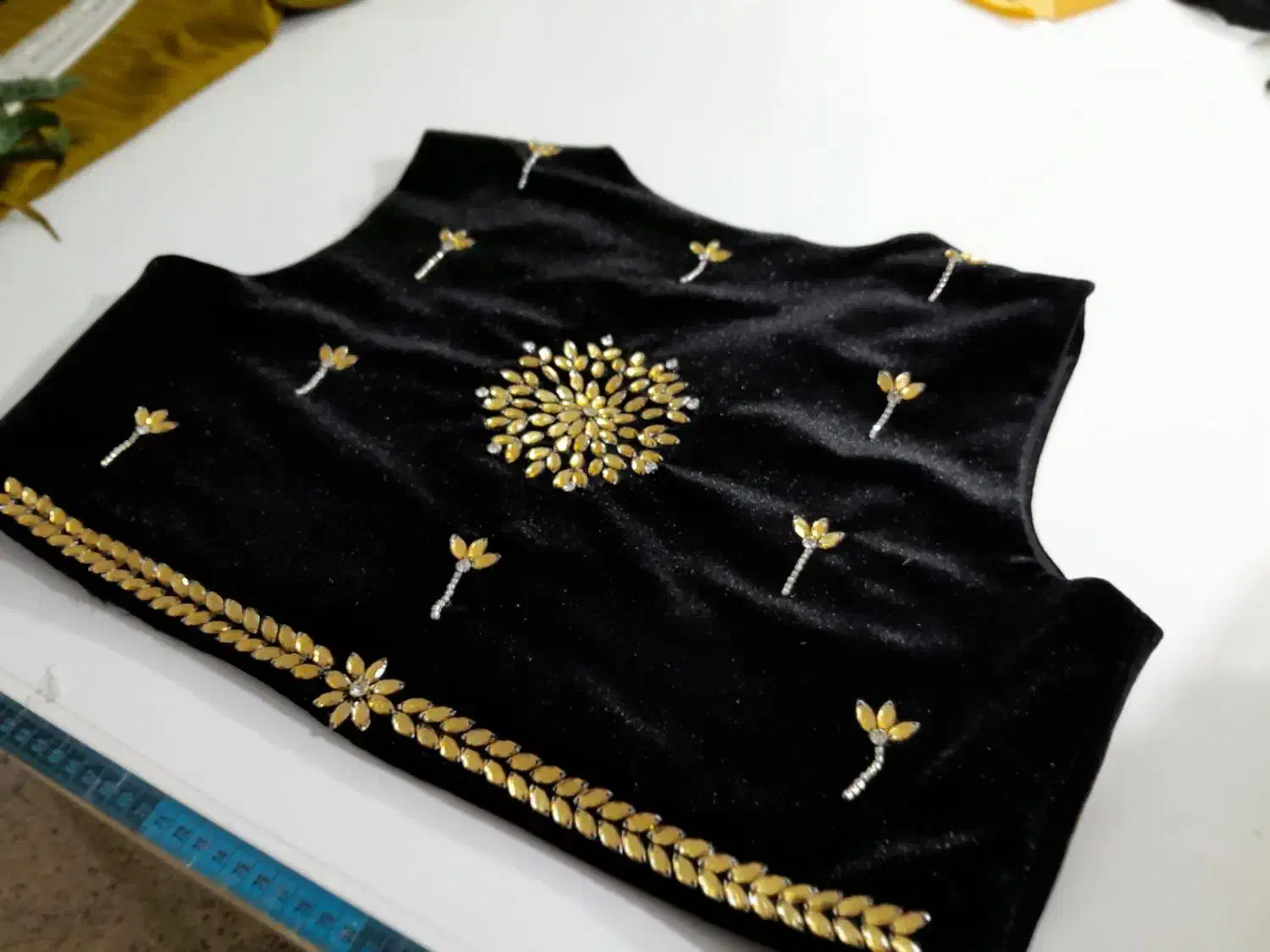 فروش پالتو و مانتو نو زیر قیمت تولید|لباس|ایلام, |دیوار