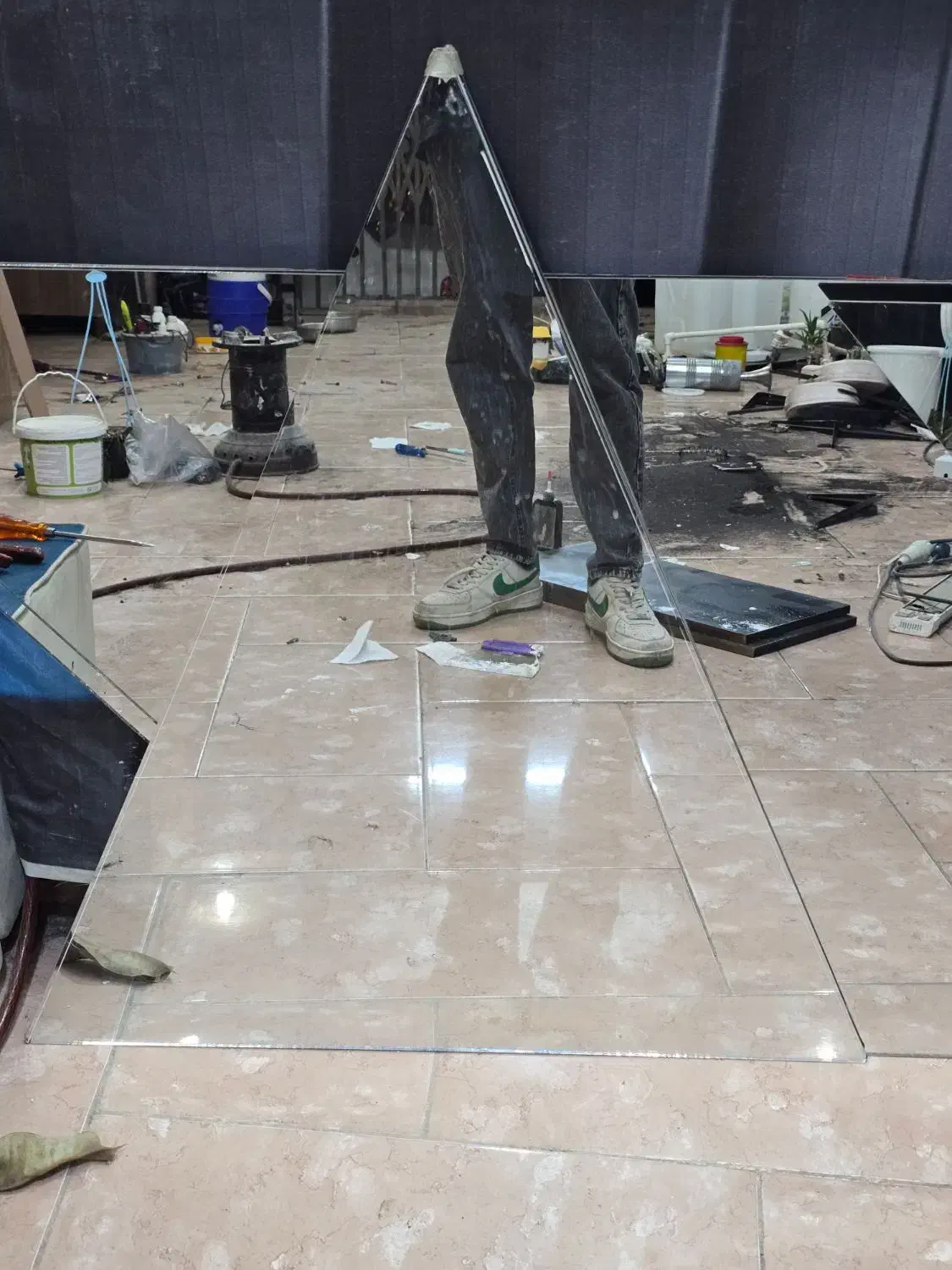 آیینه|آینه|پاکدشت, پاکدشت (مامازند)|دیوار